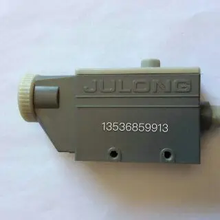JULONG color standard sensor Z3S-TB22 photoelectric eye bag making machine photoelectric switch TB22 electric eye
JULONG color standard sensor Z3S-TB22 photoelectric eye bag making machine photoelectric switch TB22 electric eye