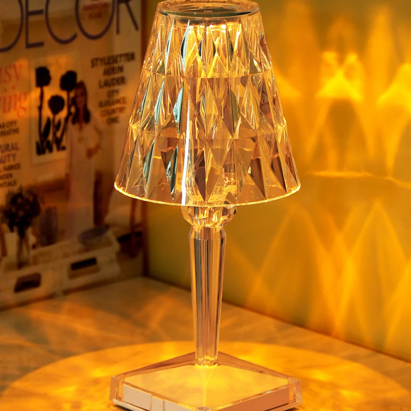 Diamond Table Lamp USB Rechargeable Acrylic Decoration Desk Lamps Bedroom Bedside Bar Crystal Lighting Fixtures Gift Night Light
Diamond Table Lamp USB Rechargeable Acrylic Decoration Desk Lamps Bedroom Bedside Bar Crystal Lighting Fixtures Gift Night Light