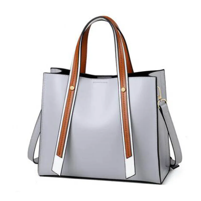 BEEP 2020 New women genuine leather bag famous brands fashion Luxury Original design women handbags women leather big tote bags
BEEP 2020 New women genuine leather bag famous brands fashion Luxury Original design women handbags women leather big tote bags