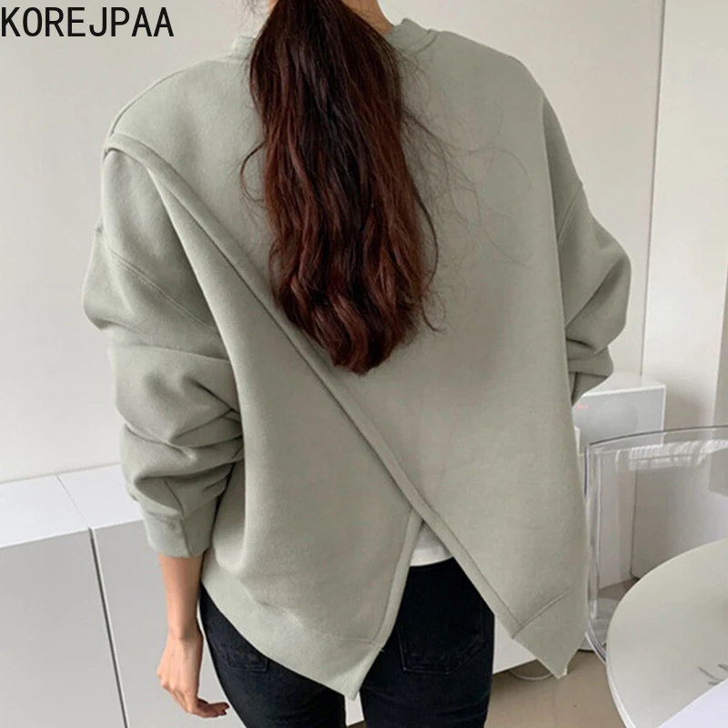 Korejpaa Chic Back Irregular Split Sweatshirt Women Round Neck Pullover Casual Long Sleeve Plus Velvet Solid Color Tops Fashion
Korejpaa Chic Back Irregular Split Sweatshirt Women Round Neck Pullover Casual Long Sleeve Plus Velvet Solid Color Tops Fashion