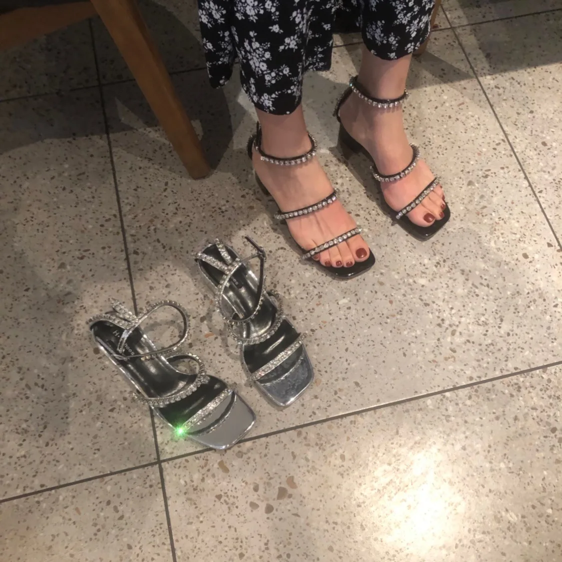 2021 Korean Style New Fashionable Chunky Heel Roman Open Toe Summer Sandals Women
2021 Korean Style New Fashionable Chunky Heel Roman Open Toe Summer Sandals Women