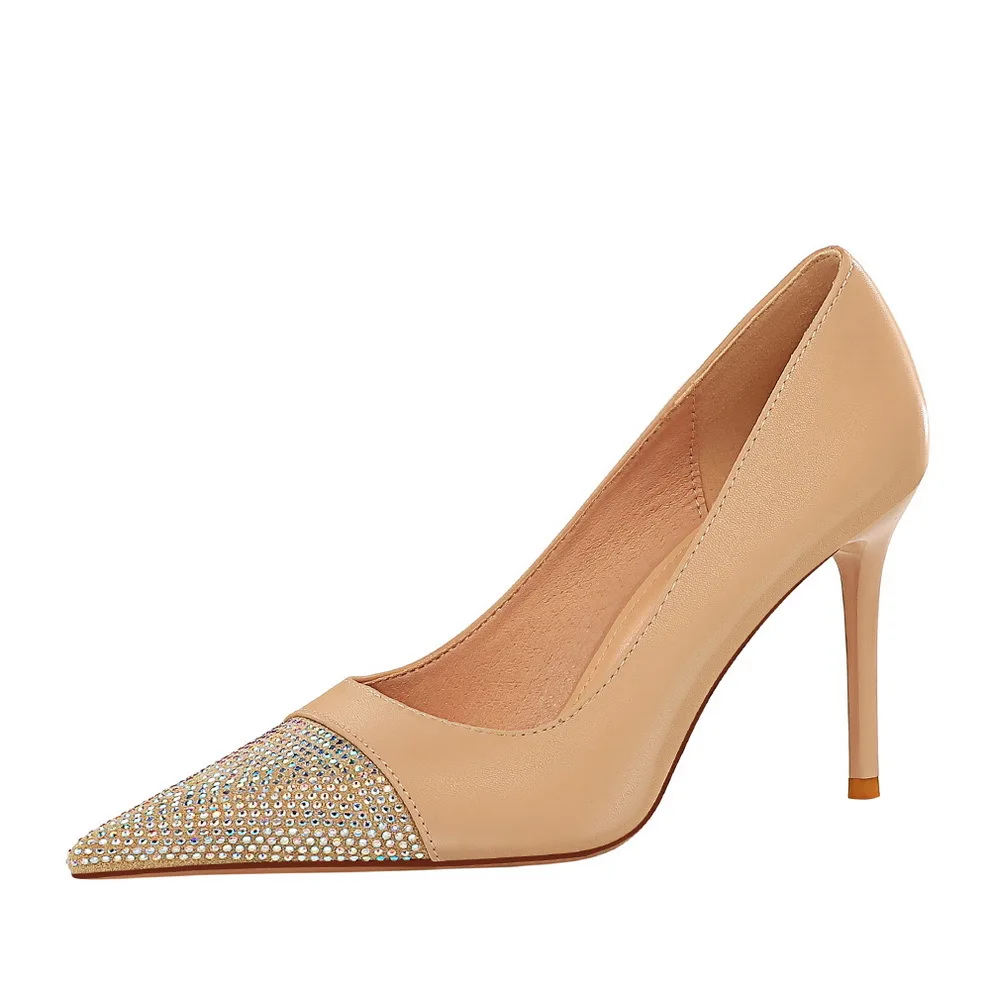 Fashion banquet high-heeled stiletto high-heeled shallow mouth sparkling rhinestone pointed single shoes women's shoes
Fashion banquet high-heeled stiletto high-heeled shallow mouth sparkling rhinestone pointed single shoes women's shoes