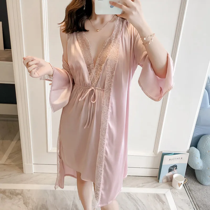 2020 Women Robes Gown Sets Sexy Lace Satin Sleepwear 2 pieces Pajamas Nightwear Silk Nightshirts Sleep Lounge with Chest Pads
2020 Women Robes Gown Sets Sexy Lace Satin Sleepwear 2 pieces Pajamas Nightwear Silk Nightshirts Sleep Lounge with Chest Pads