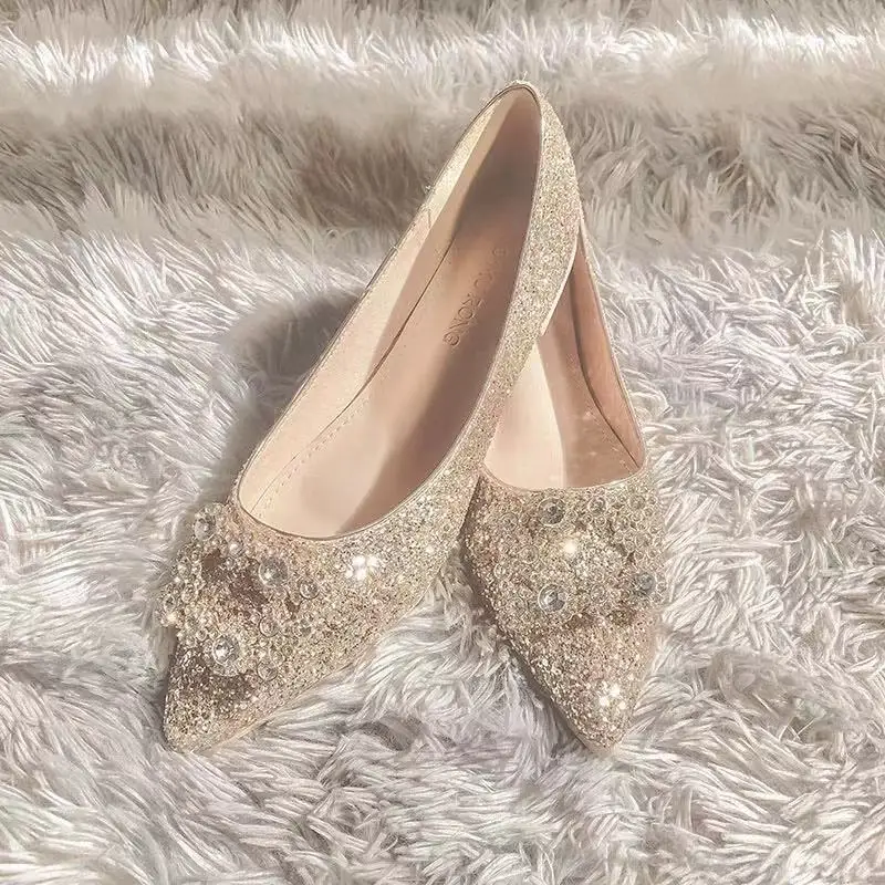 Silver mixed color flats wedding shoes women shine slip on ballerina shallow loafers elegant bridesmaid ballet shoes plus size42
Silver mixed color flats wedding shoes women shine slip on ballerina shallow loafers elegant bridesmaid ballet shoes plus size42