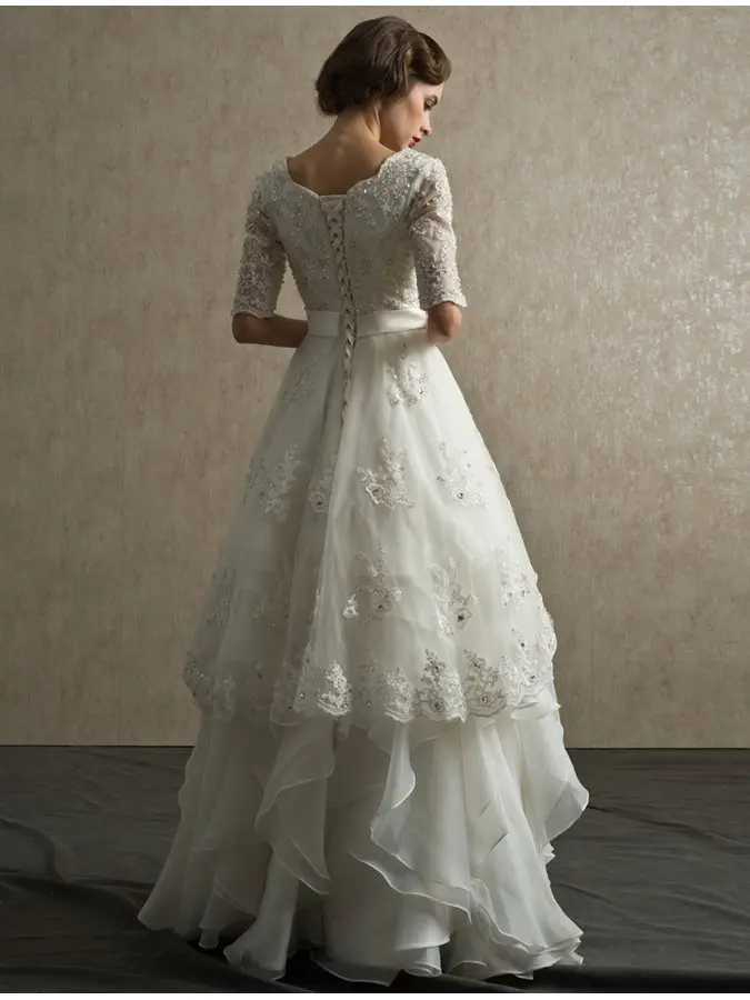 Sequins Appliques Vintage Wedding Dress with Half Sleeve Layered Laceup Pearls vestidos de novia classical New 2021woman
Sequins Appliques Vintage Wedding Dress with Half Sleeve Layered Laceup Pearls vestidos de novia classical New 2021woman