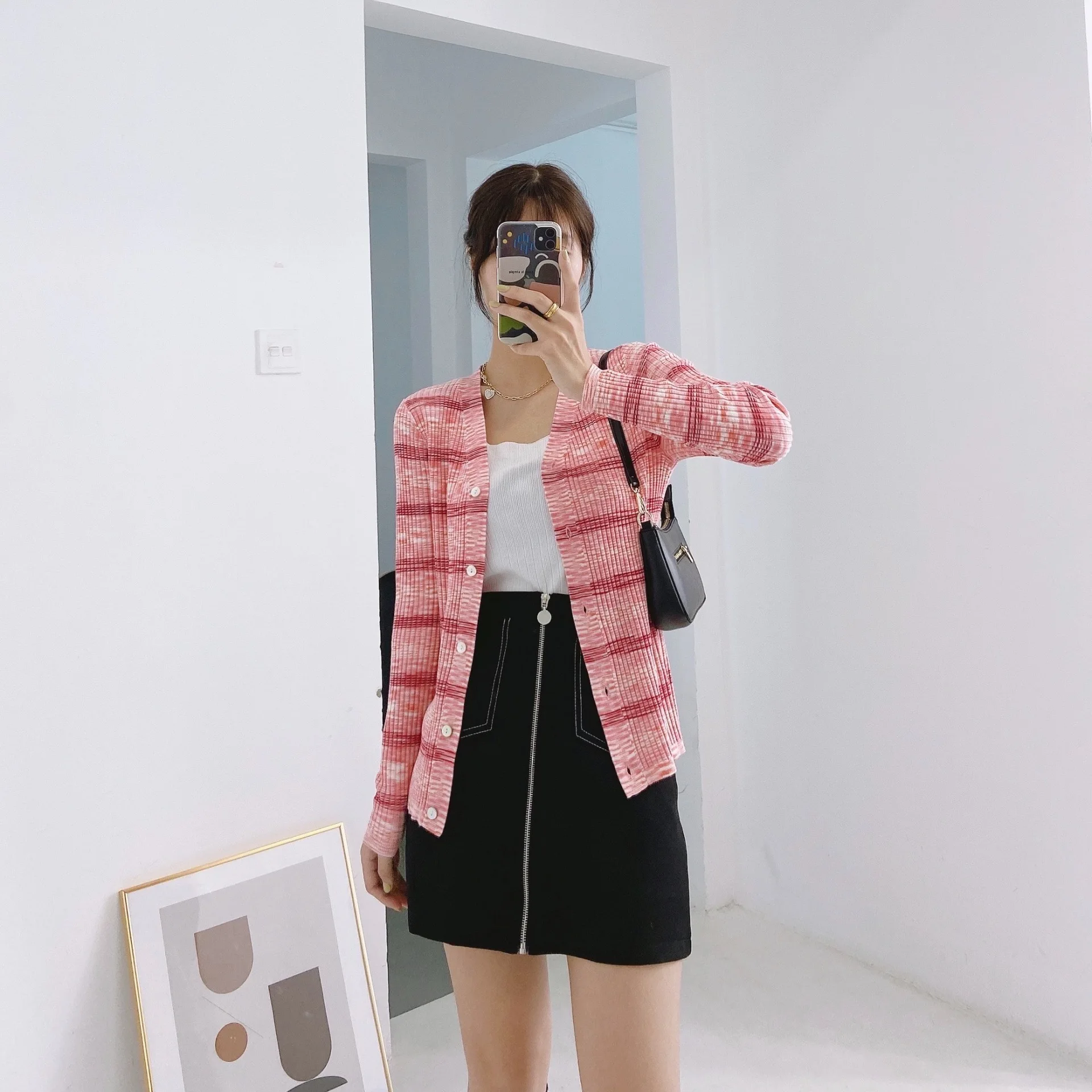 2020 Elastic Pit Strip Rainbow Color V-neck Sweater Cardigan Women
2020 Elastic Pit Strip Rainbow Color V-neck Sweater Cardigan Women