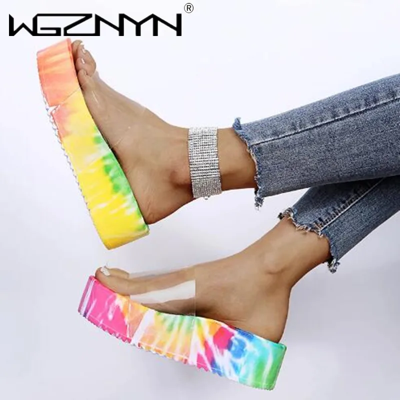 Women Slippers 2021 Summer Sandals Female Print Flat Platform Rainbow Color Slippers Woman Outdoor Slides Tie Dye Beach Shoes
Women Slippers 2021 Summer Sandals Female Print Flat Platform Rainbow Color Slippers Woman Outdoor Slides Tie Dye Beach Shoes