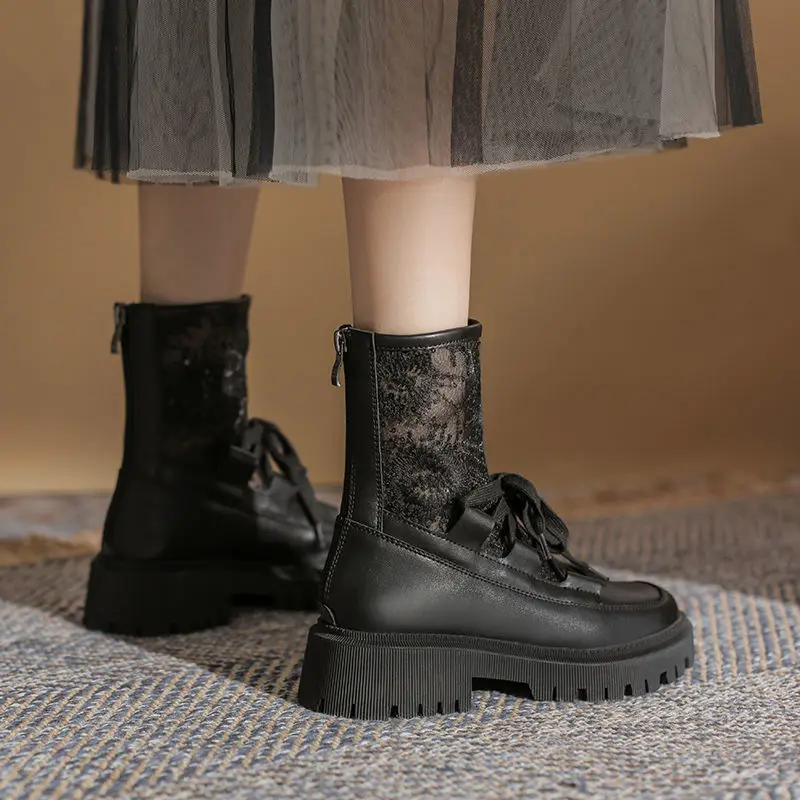 New Trendy Martin Boots Women's Spring Summer Thin Short Boots Breathable Mesh Hollow Women's Boots Lace All-Match Short Boots
New Trendy Martin Boots Women's Spring Summer Thin Short Boots Breathable Mesh Hollow Women's Boots Lace All-Match Short Boots