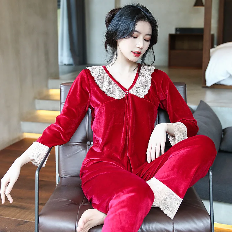 M-XXL Women Lace Floral V-Neck Pajamas Sets 2PCS Velour Pyjamas Suit Loungewear Sleepwear Bride Nightwear Autumn Home Clothes
M-XXL Women Lace Floral V-Neck Pajamas Sets 2PCS Velour Pyjamas Suit Loungewear Sleepwear Bride Nightwear Autumn Home Clothes