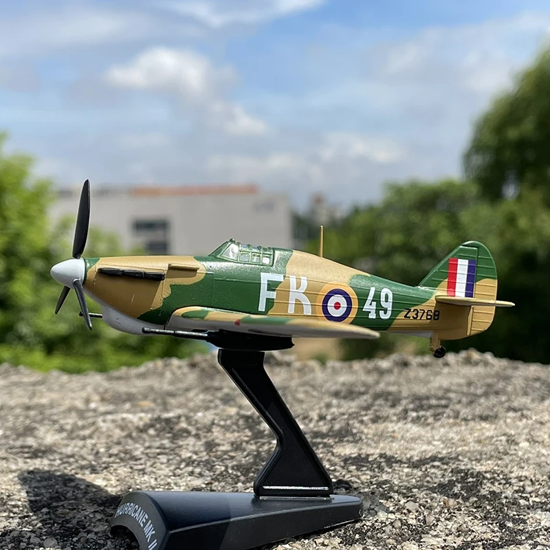 1/100 scale WWII Navy Army UK Hurricane MK II airplane Fighter models adult children toys for display show collections
1/100 scale WWII Navy Army UK Hurricane MK II airplane Fighter models adult children toys for display show collections