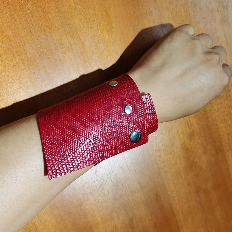 TOTABC Wrap Leather Bracelets Women Handmade Charging Cable Luxury Rivet Leather Bracelet Jewelry Cool Wholesale
TOTABC Wrap Leather Bracelets Women Handmade Charging Cable Luxury Rivet Leather Bracelet Jewelry Cool Wholesale
