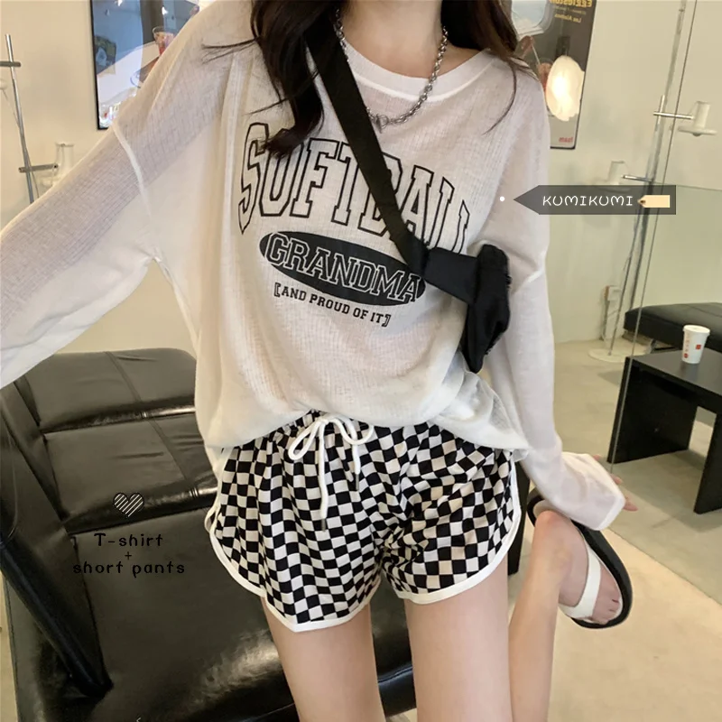 Thin Long Sleeve T-shirt Top Women's Early Autumn Design Niche Print Casual Loose Sunscreen Shirt
Thin Long Sleeve T-shirt Top Women's Early Autumn Design Niche Print Casual Loose Sunscreen Shirt
