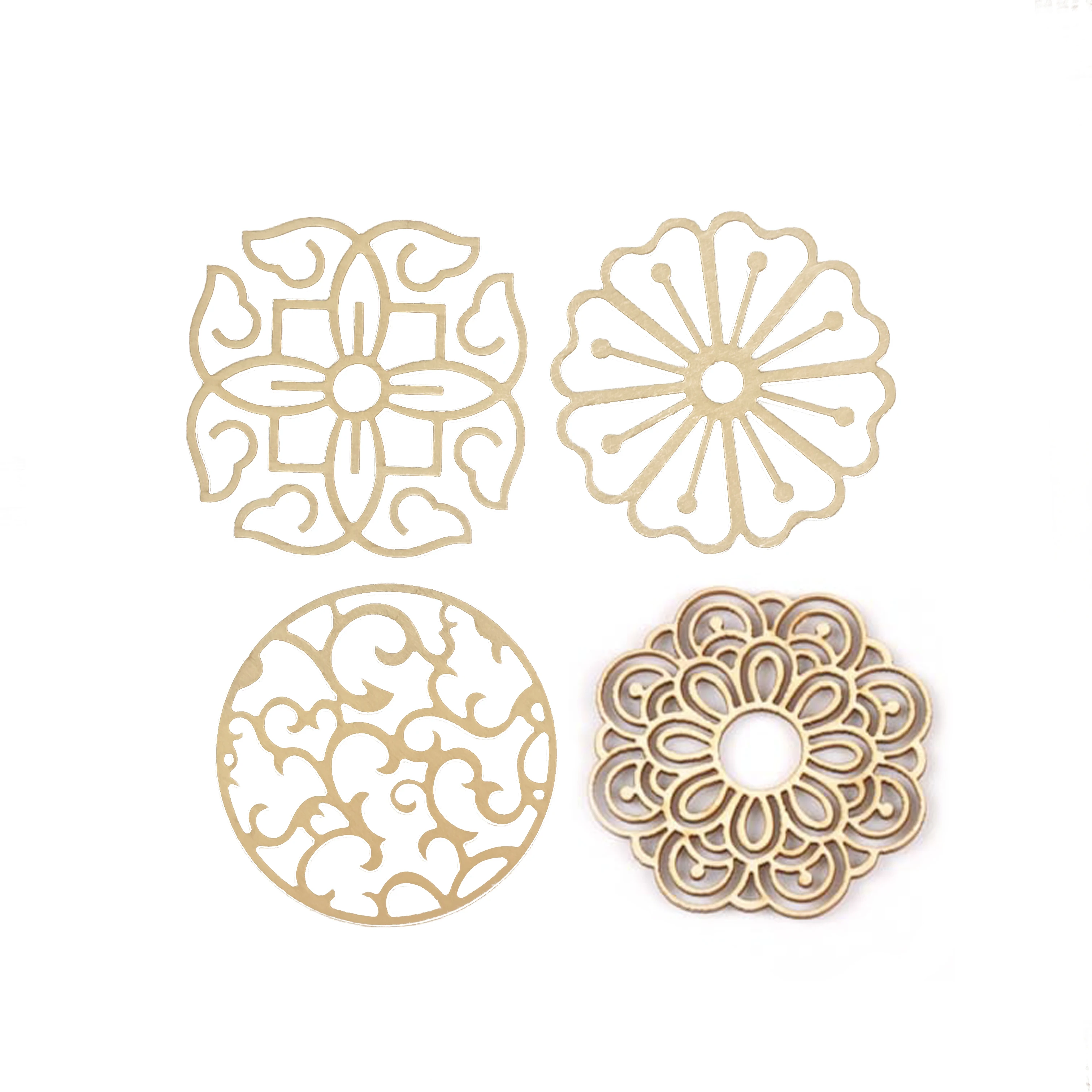 Christmas pendant hollow carving DIY name message decorations wood crafts ornaments 
Christmas pendant hollow carving DIY name message decorations wood crafts ornaments