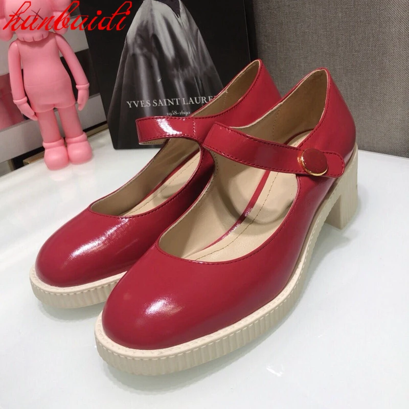 New Thick Heeled High Heeled Shoes Women's Buckle With Patent Leather Round Toe French Leather Retro Mary Jane Shoes 
New Thick Heeled High Heeled Shoes Women's Buckle With Patent Leather Round Toe French Leather Retro Mary Jane Shoes