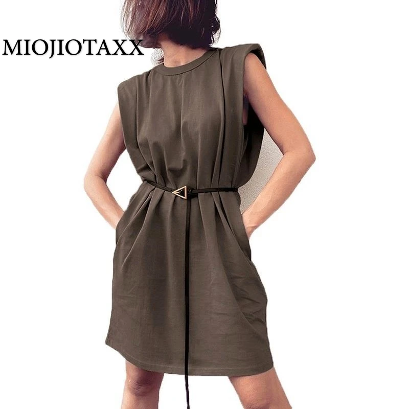 MIOJIOTAXX Summer New Shoulder Pad Dress Women's Wear Europe And America Pure Color Round Neck Cotton Loose Sleeveless Skirt
MIOJIOTAXX Summer New Shoulder Pad Dress Women's Wear Europe And America Pure Color Round Neck Cotton Loose Sleeveless Skirt
