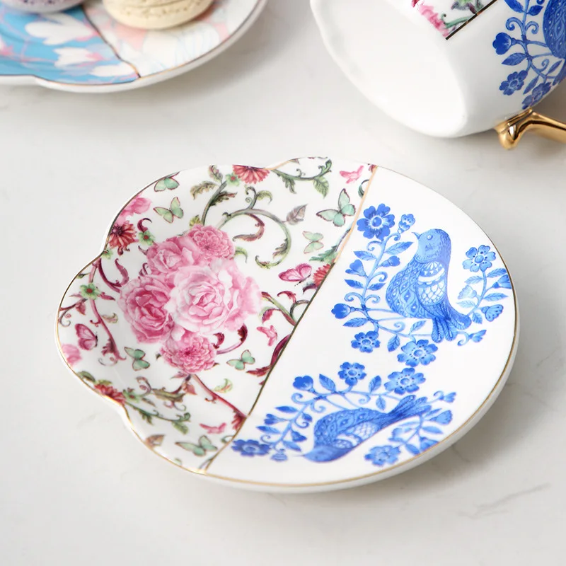Special-shaped ceramic cup European pastoral style coffee cup and saucer English black tea cup set flower tea cup with spoon
Special-shaped ceramic cup European pastoral style coffee cup and saucer English black tea cup set flower tea cup with spoon