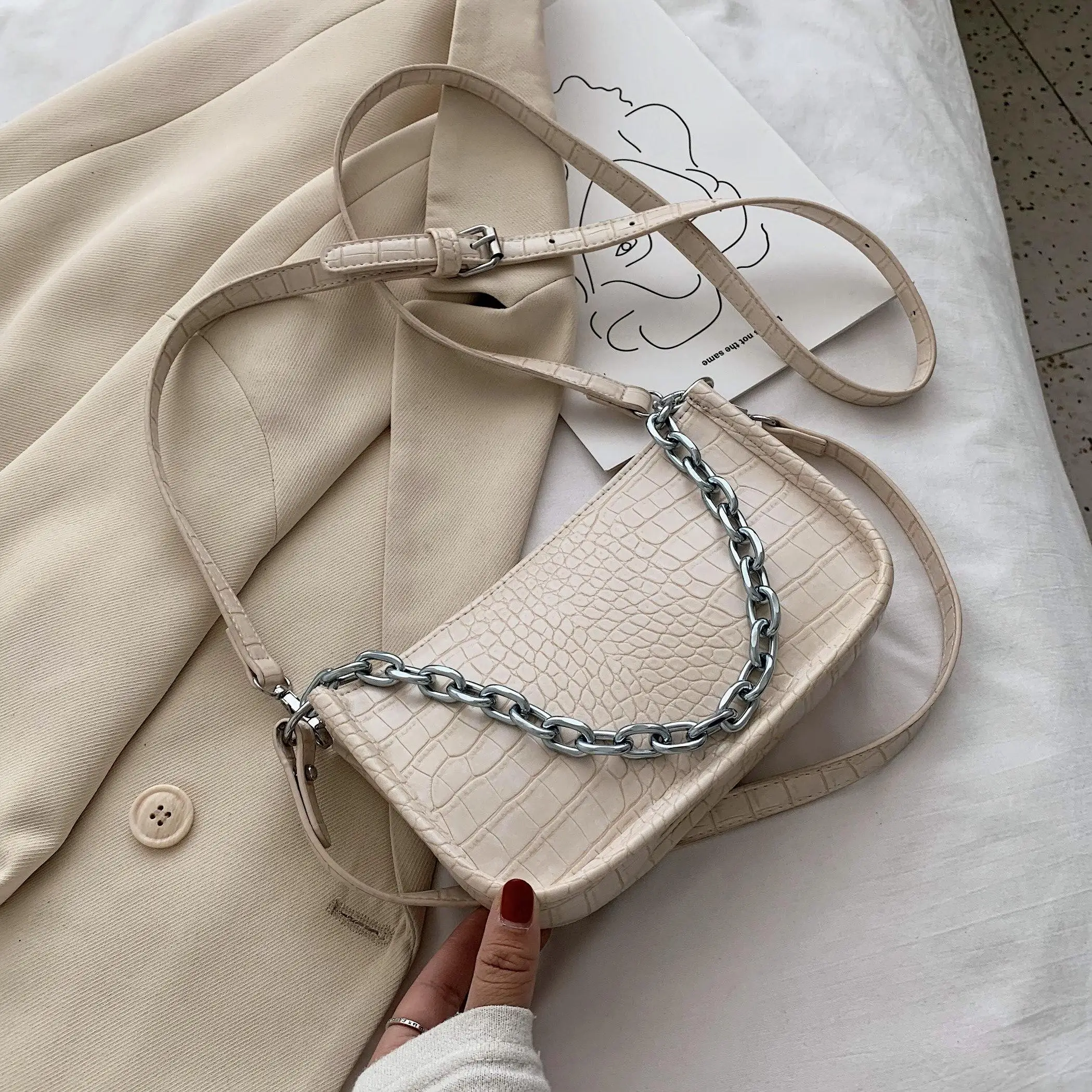 Chain Design Small PU Leather Crocodile underarm bag Crossbody Bags For Women 2020 Luxury Solid Color Shoulder Handbags
Chain Design Small PU Leather Crocodile underarm bag Crossbody Bags For Women 2020 Luxury Solid Color Shoulder Handbags