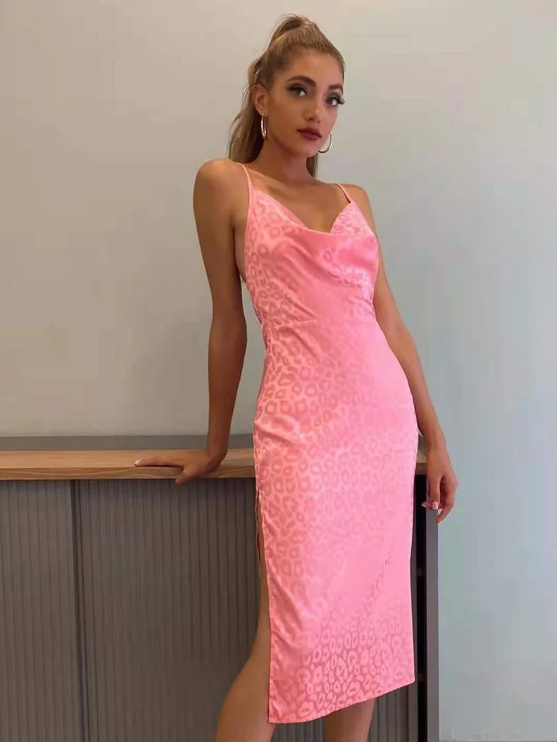 2021 Spring and Summer Women's Pile Neck Split Satin Dress Sexy Sling High Waist Slim Dress A324
2021 Spring and Summer Women's Pile Neck Split Satin Dress Sexy Sling High Waist Slim Dress A324