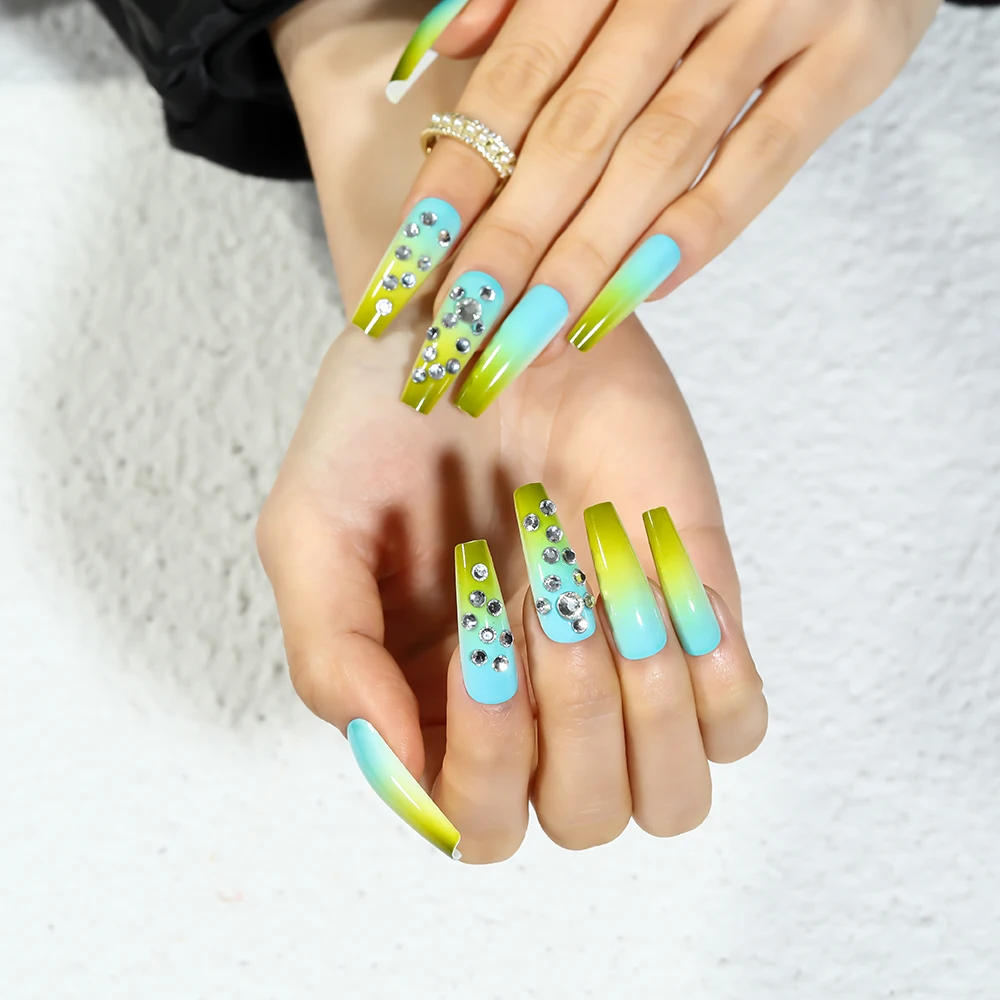 Gradient Luxury Long Fake Nails Acrylic Full Coverage Long Coffin Faux Nail Design Tips, Removable, With Glue, 24 Pieces / Box
Gradient Luxury Long Fake Nails Acrylic Full Coverage Long Coffin Faux Nail Design Tips, Removable, With Glue, 24 Pieces / Box