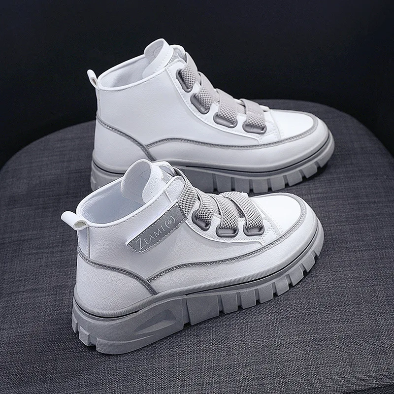 Fashion old shoes 2022 new spring and autumn leather spring and autumn women's sports and leisure shoes
Fashion old shoes 2022 new spring and autumn leather spring and autumn women's sports and leisure shoes