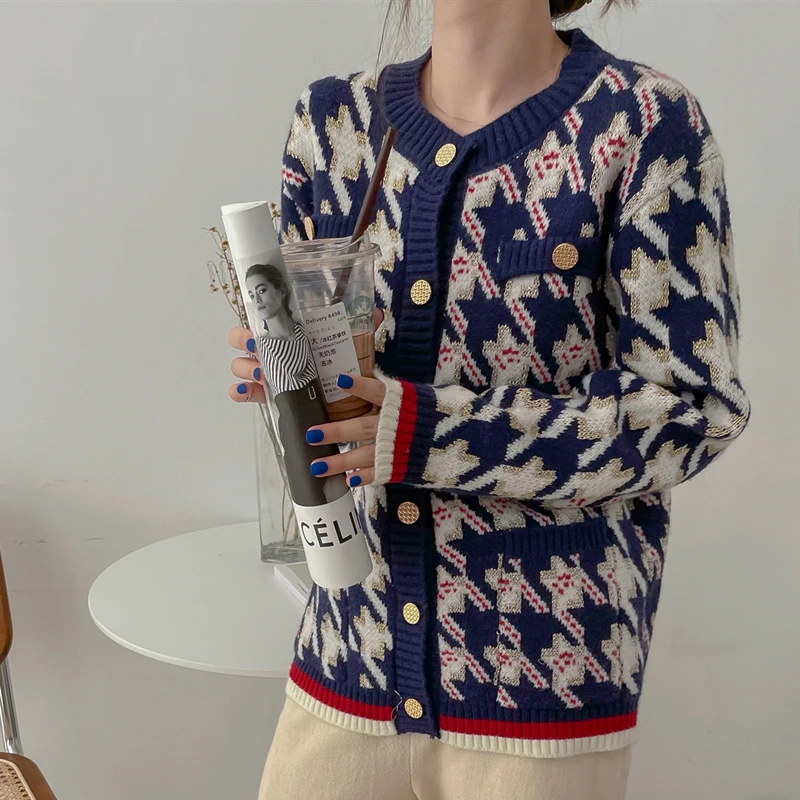 Женский винтажный осенне-зимний Кардиган с золотистой нитью 
Женский винтажный осенне-зимний Кардиган с золотистой нитью