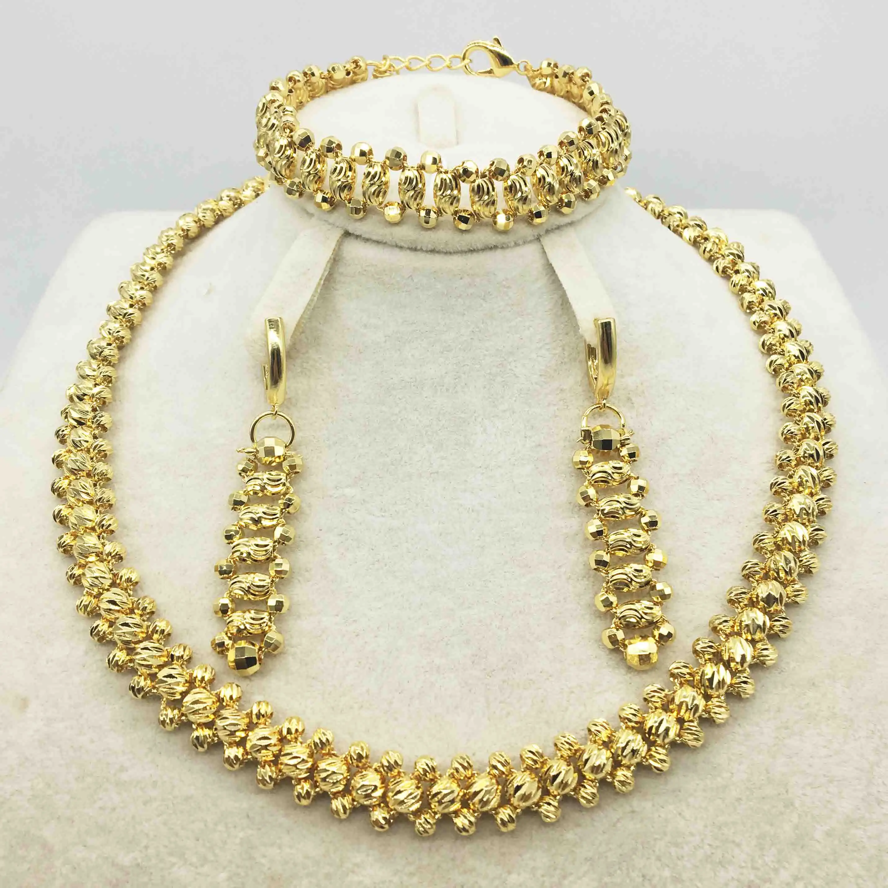 Gold women necklace sets earring for women dubai jewelry sets african beads jewelry set earrings fashion jewelry wedding set
Gold women necklace sets earring for women dubai jewelry sets african beads jewelry set earrings fashion jewelry wedding set