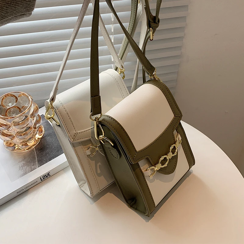 This year's popular bag 2021 new fashion messenger bag female summer high sense niche ins mobile phone bag
This year's popular bag 2021 new fashion messenger bag female summer high sense niche ins mobile phone bag