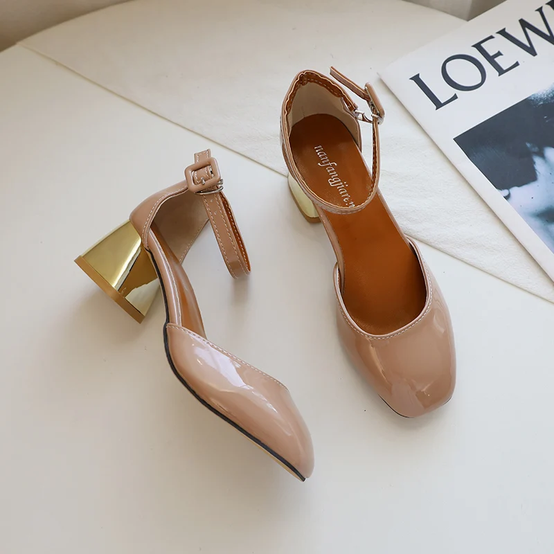 SLHJC Square Toe Mary Janes Shoes Med Chunky Heel Leather Pumps Retro Casual Women Cute Buckle Sandals Bright Leather
SLHJC Square Toe Mary Janes Shoes Med Chunky Heel Leather Pumps Retro Casual Women Cute Buckle Sandals Bright Leather
