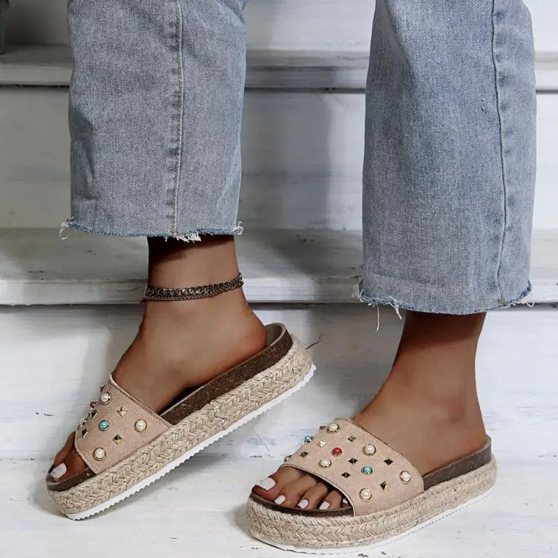 Slipper Women Shoes 2021 Summer Slippers Women Platform Thick Sole Metal Decoration Flat with Shoes Women Size Black Lady Slides
Slipper Women Shoes 2021 Summer Slippers Women Platform Thick Sole Metal Decoration Flat with Shoes Women Size Black Lady Slides