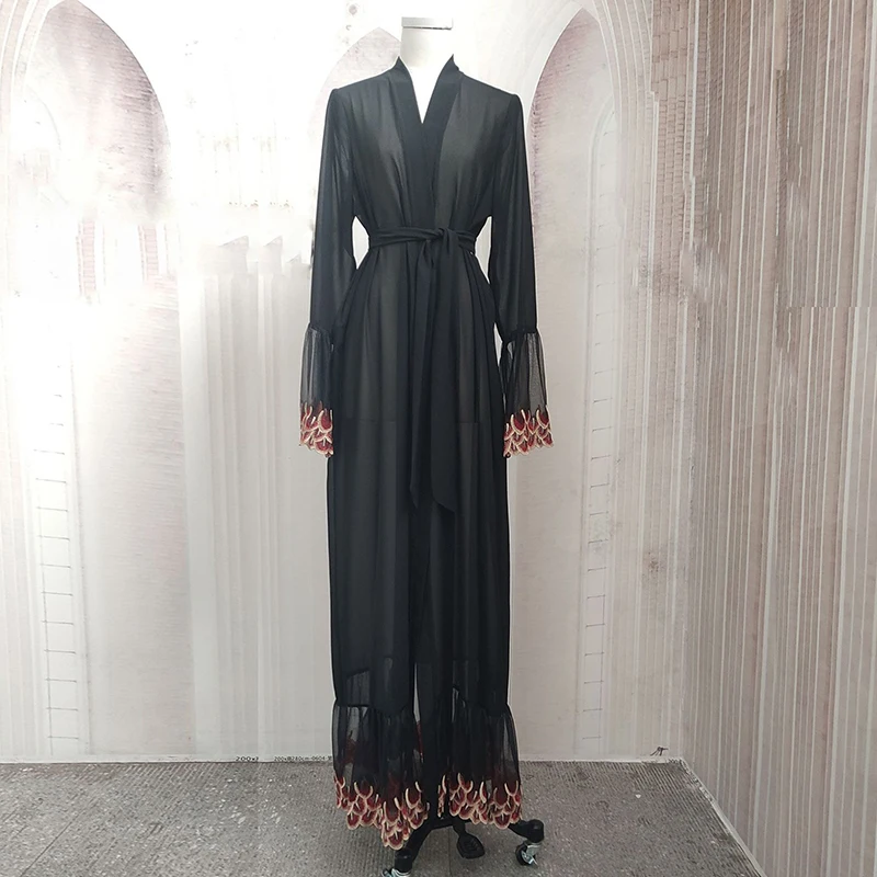 Middle Eastern Fashion Large Size Muslim Women's Robe Embroidered Mesh Islamic Ethnic Dress Abaya Kaftan Robe Ramadan Robe
Middle Eastern Fashion Large Size Muslim Women's Robe Embroidered Mesh Islamic Ethnic Dress Abaya Kaftan Robe Ramadan Robe