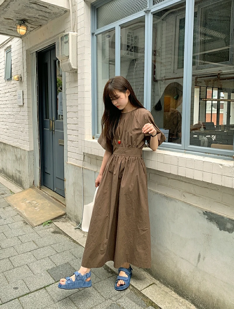 Korejpaa Women Dress 2021 Summer Korean Chic French Niche Round Neck Pleated Elastic Slimming Bell Sleeve Platycodon Vestidos
Korejpaa Women Dress 2021 Summer Korean Chic French Niche Round Neck Pleated Elastic Slimming Bell Sleeve Platycodon Vestidos
