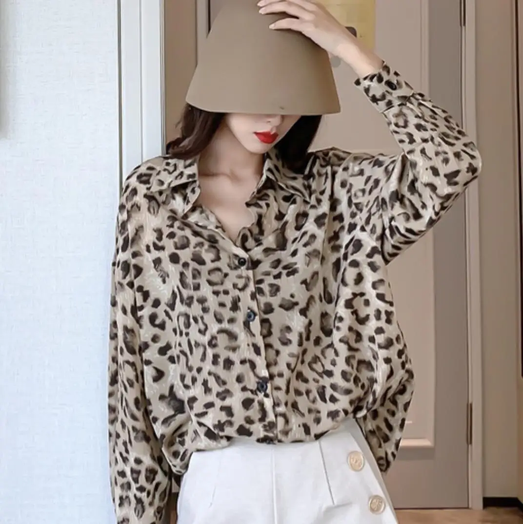 Leopard Shirt Women Fall Long Sleeve Loose Button chiffon Shirts Animal Print Harajuku Sexy Blouse Tunic Tops Plus Size
Leopard Shirt Women Fall Long Sleeve Loose Button chiffon Shirts Animal Print Harajuku Sexy Blouse Tunic Tops Plus Size