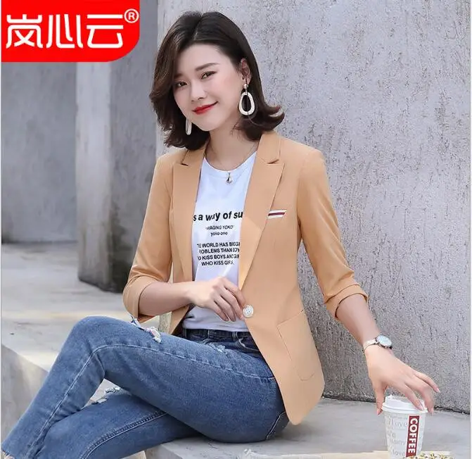 2020 Summer New Business Pocket spliced blazer women half sleeve slim temperament jacket OL casual fashion ladies plus size coat
2020 Summer New Business Pocket spliced blazer women half sleeve slim temperament jacket OL casual fashion ladies plus size coat