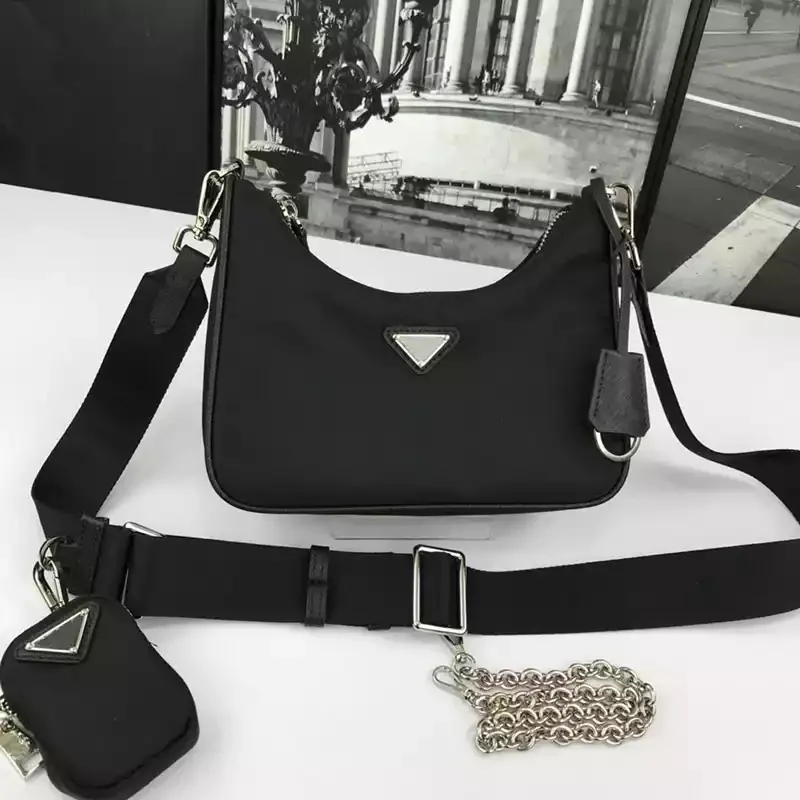 Luxury Brand Shoulder Bag 2019 Women Fashion Designer Handbags High Quality Crossbody Bags Chains Canvas Totes on Sale 
Luxury Brand Shoulder Bag 2019 Women Fashion Designer Handbags High Quality Crossbody Bags Chains Canvas Totes on Sale