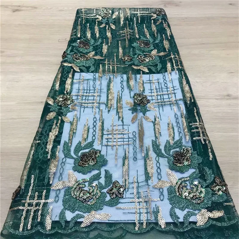 2021 african net lace french sequin fabric blue/gold high quality embroidered with beads nigerian tulle laces fabrics for sewing
2021 african net lace french sequin fabric blue/gold high quality embroidered with beads nigerian tulle laces fabrics for sewing