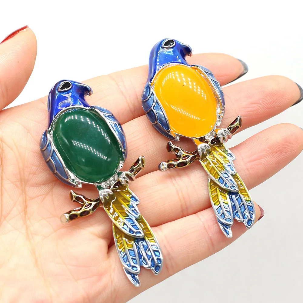 Vintage Pins Natural Semi-precious Stone Crystal Agates Badges Enamel Bird Pendant Brooches for Women Increase The Charm
Vintage Pins Natural Semi-precious Stone Crystal Agates Badges Enamel Bird Pendant Brooches for Women Increase The Charm