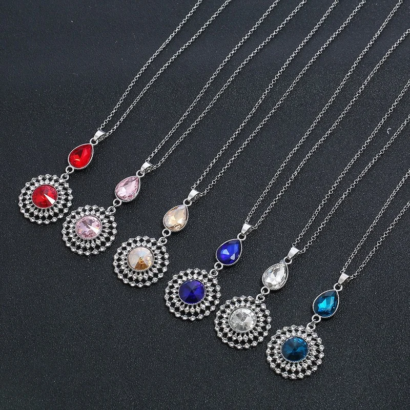 Qiongfu Women's jewelry 2021 bride red crystal necklace jewelry set new long Unusual earrings indian jewelry set Cute/Romantic 
Qiongfu Women's jewelry 2021 bride red crystal necklace jewelry set new long Unusual earrings indian jewelry set Cute/Romantic