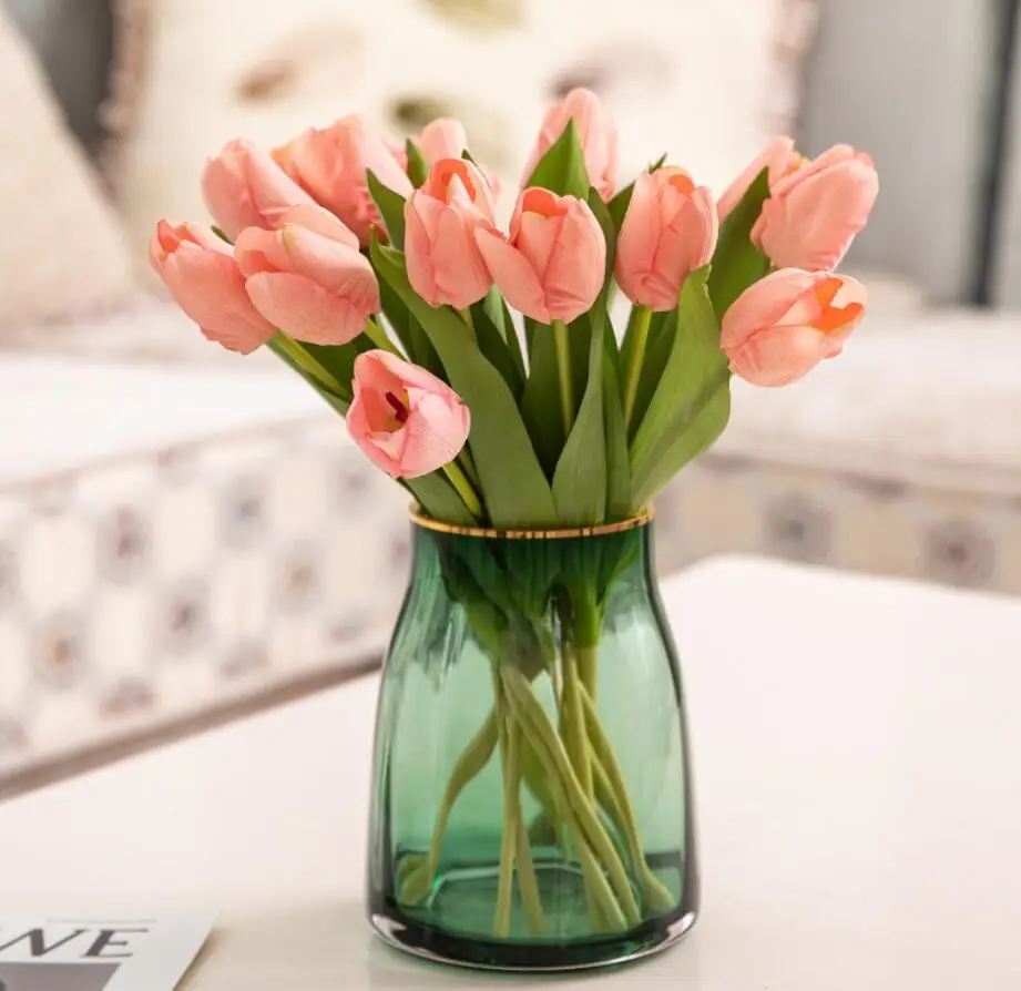 High-end artificial flowers, feel moisturizing tulips, photography ornaments, home decoration artificial flowers
High-end artificial flowers, feel moisturizing tulips, photography ornaments, home decoration artificial flowers