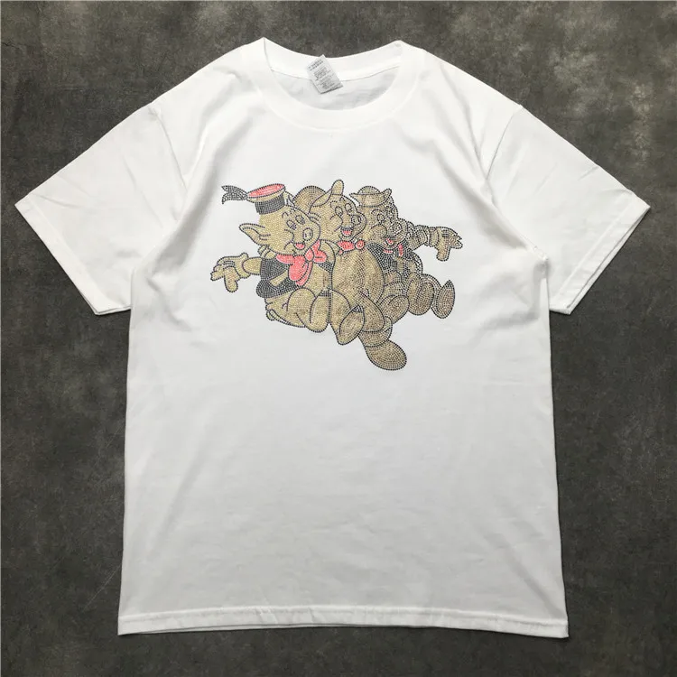New Novelty 2021 Men Diamond three pigs T Shirts T-Shirt Hip Hop Skateboard Street Cotton T-Shirts Tee Top kenye S-XXL #K56
New Novelty 2021 Men Diamond three pigs T Shirts T-Shirt Hip Hop Skateboard Street Cotton T-Shirts Tee Top kenye S-XXL #K56