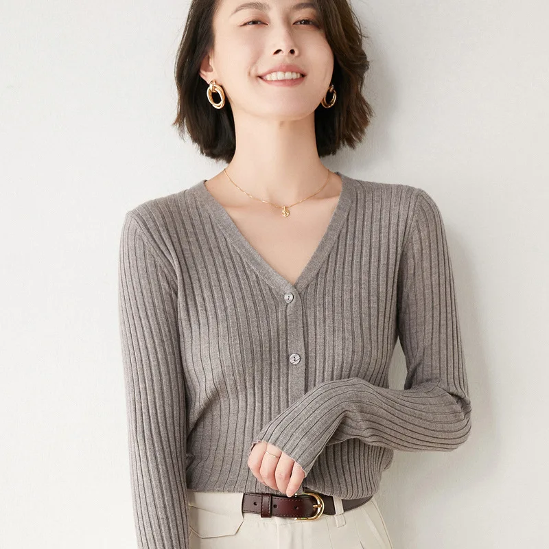 2021 Autumn and Winter New Thread Knitted Loose Viscose Temperament Commuter V-Neck Single-Wear Jacket Cardigan Sweater Women
2021 Autumn and Winter New Thread Knitted Loose Viscose Temperament Commuter V-Neck Single-Wear Jacket Cardigan Sweater Women