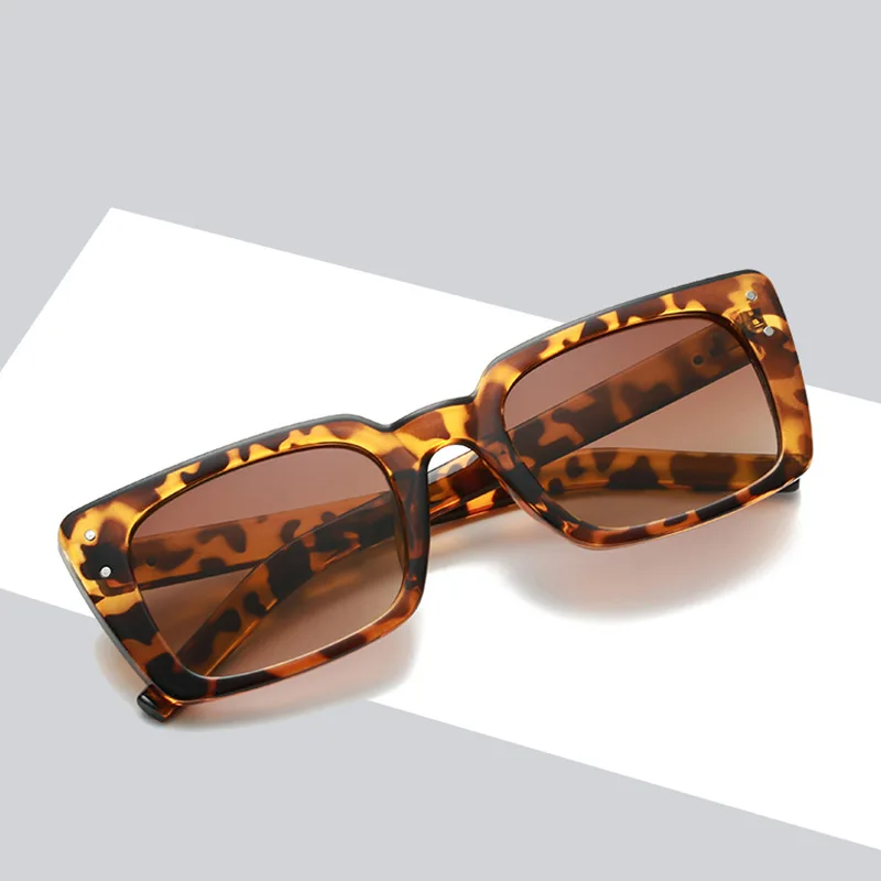 Square Sunglasses Woman Samll Frame Sun Glasses for Women Fahsion Trendy Unisex Street Shot Rivet Eyewear Travel Zonnebril Dames
Square Sunglasses Woman Samll Frame Sun Glasses for Women Fahsion Trendy Unisex Street Shot Rivet Eyewear Travel Zonnebril Dames