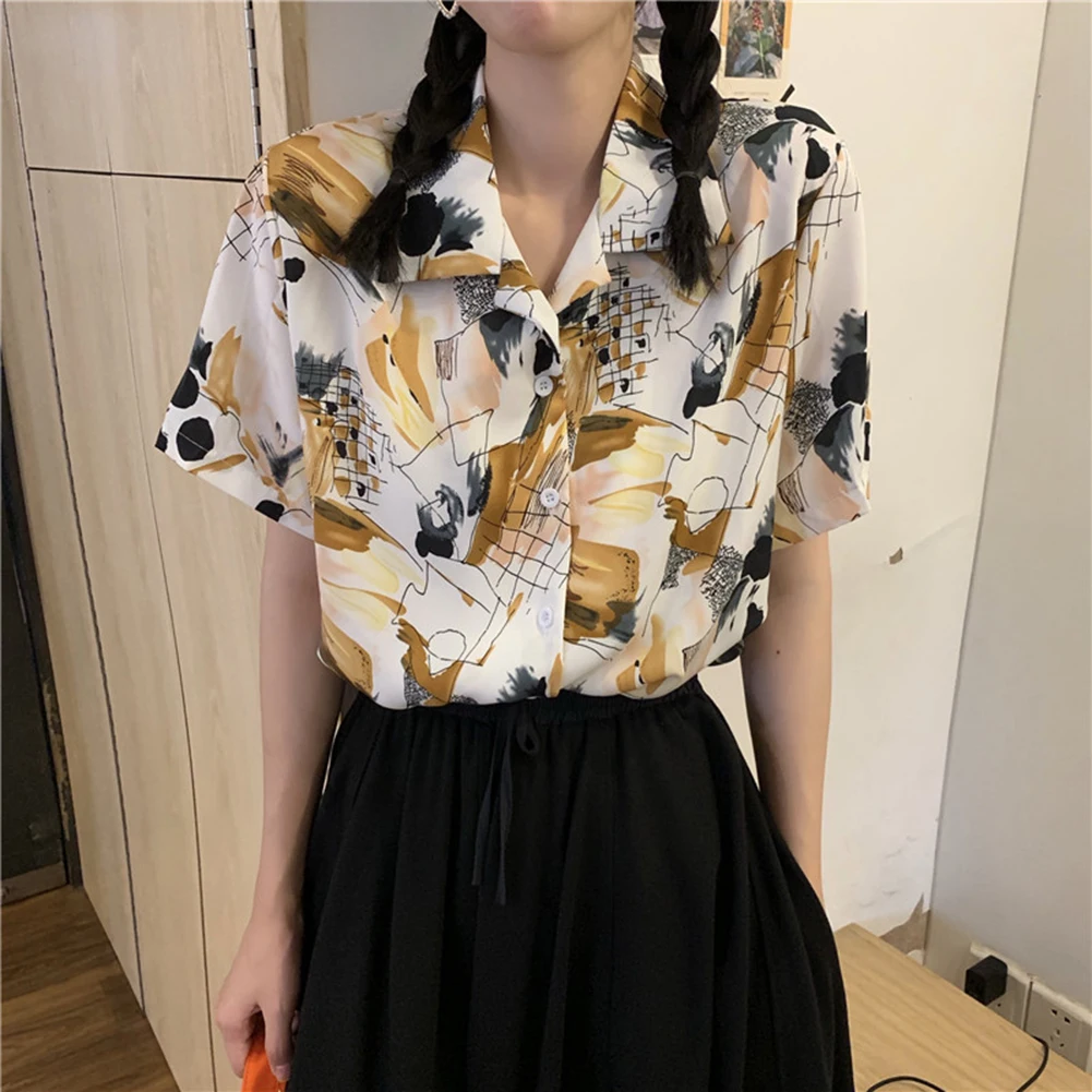 Blouses & Shirts
Blouses & Shirts