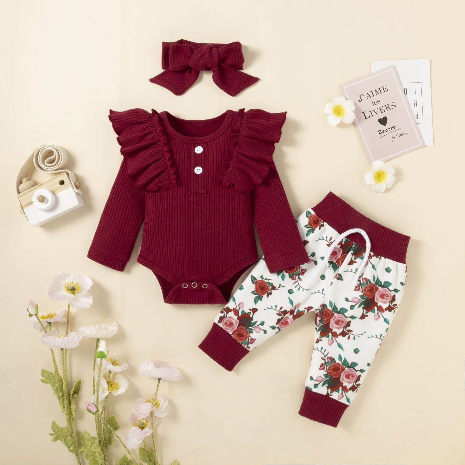 3Pcs Baby Outfit Solid Color Ruffled Long Sleeve Romper + Floral Elastic Waist Pants + Headband for Toddler Girls 0-18 Months
3Pcs Baby Outfit Solid Color Ruffled Long Sleeve Romper + Floral Elastic Waist Pants + Headband for Toddler Girls 0-18 Months