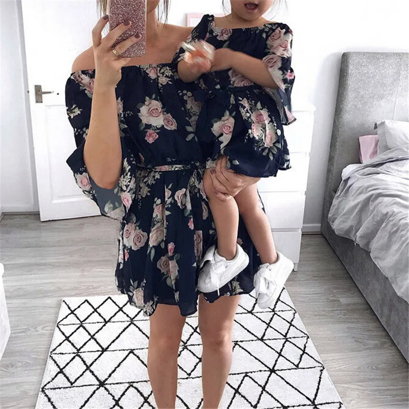 Mother Daughter Dress Family Matching Outfits Off Shoulder Floral Dress Summer Girl Women Loose Dresses Clothes
Mother Daughter Dress Family Matching Outfits Off Shoulder Floral Dress Summer Girl Women Loose Dresses Clothes