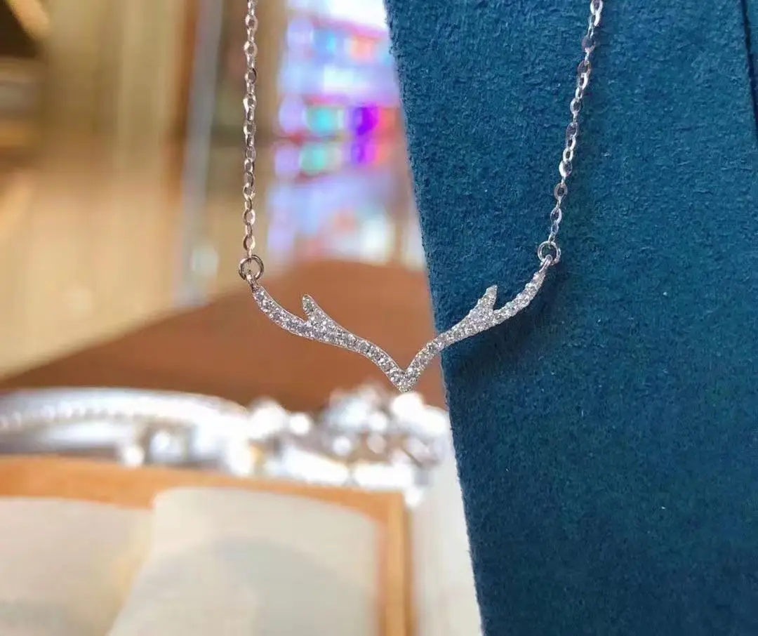 Classic Elk Horn Pendant Necklace Christmas Necklace Birthday Gift Jewelry Pendant Necklace Clavicle Chain Chain Necklace
Classic Elk Horn Pendant Necklace Christmas Necklace Birthday Gift Jewelry Pendant Necklace Clavicle Chain Chain Necklace