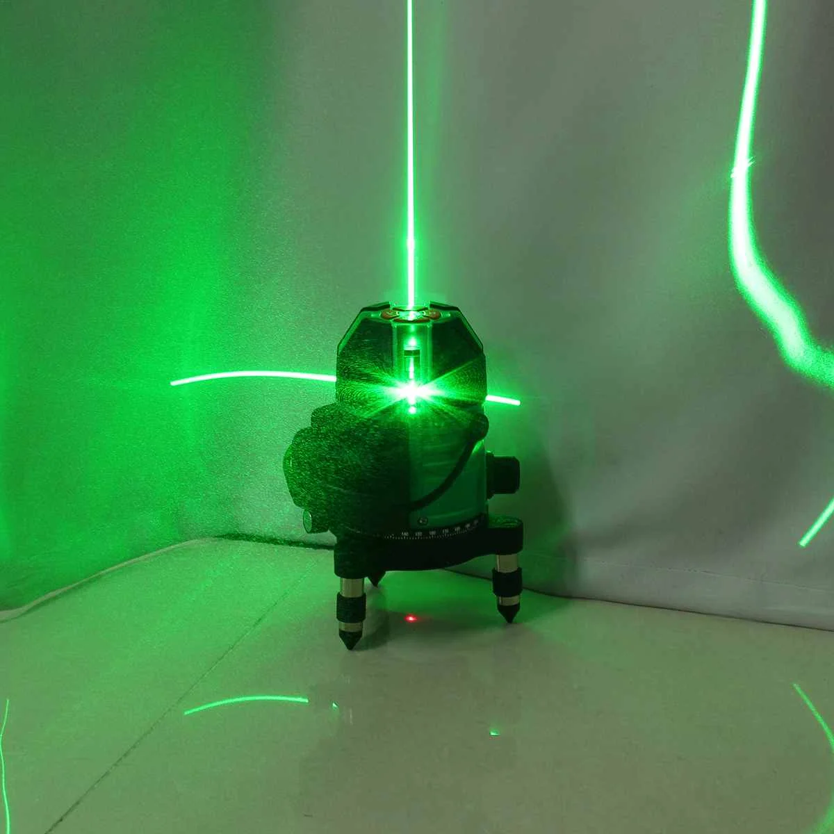 ZEAST 5 Lines Laser Level Powerful Green Light Automatic Self Leveling 360 Vertical Horizontal Tilt Cross Line w/Outdoor Mode
ZEAST 5 Lines Laser Level Powerful Green Light Automatic Self Leveling 360 Vertical Horizontal Tilt Cross Line w/Outdoor Mode
