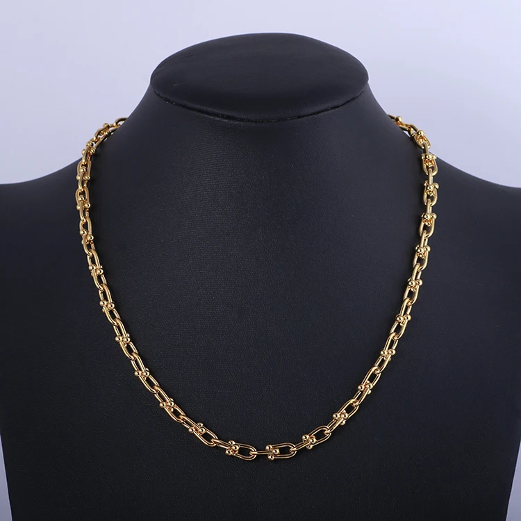 Europe and the United States jewelry fashion cool wind simple personality U-buckle thick chain stacked necklace girls necklace
Europe and the United States jewelry fashion cool wind simple personality U-buckle thick chain stacked necklace girls necklace