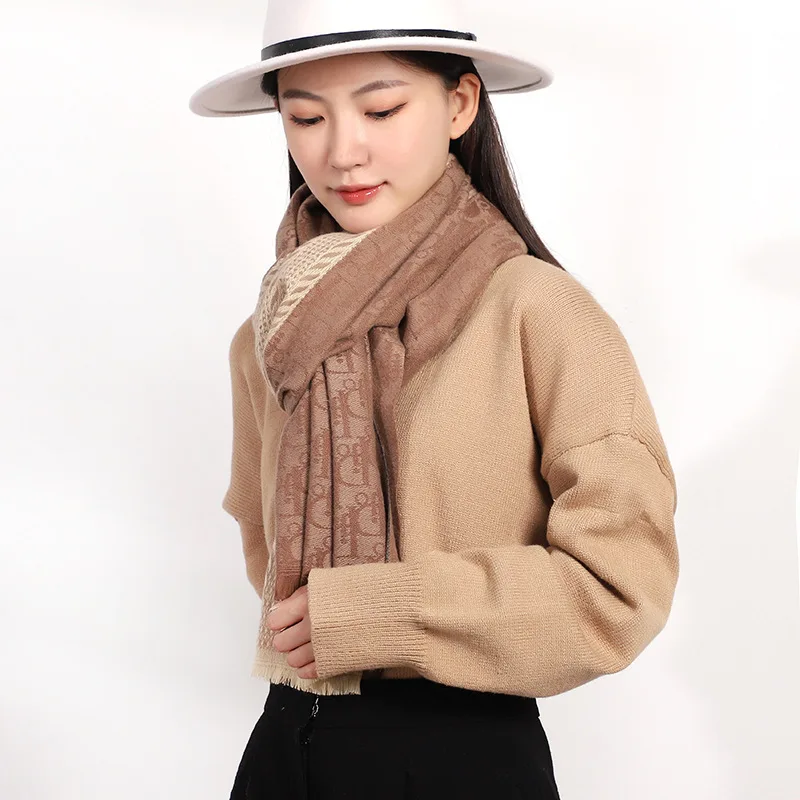 ZHUOY2021 Autumn and Winter Imitation Cashmere Scarf Women's Fashion British Style Shawl Warmth Thick Bib Korean Letter Scarf
ZHUOY2021 Autumn and Winter Imitation Cashmere Scarf Women's Fashion British Style Shawl Warmth Thick Bib Korean Letter Scarf