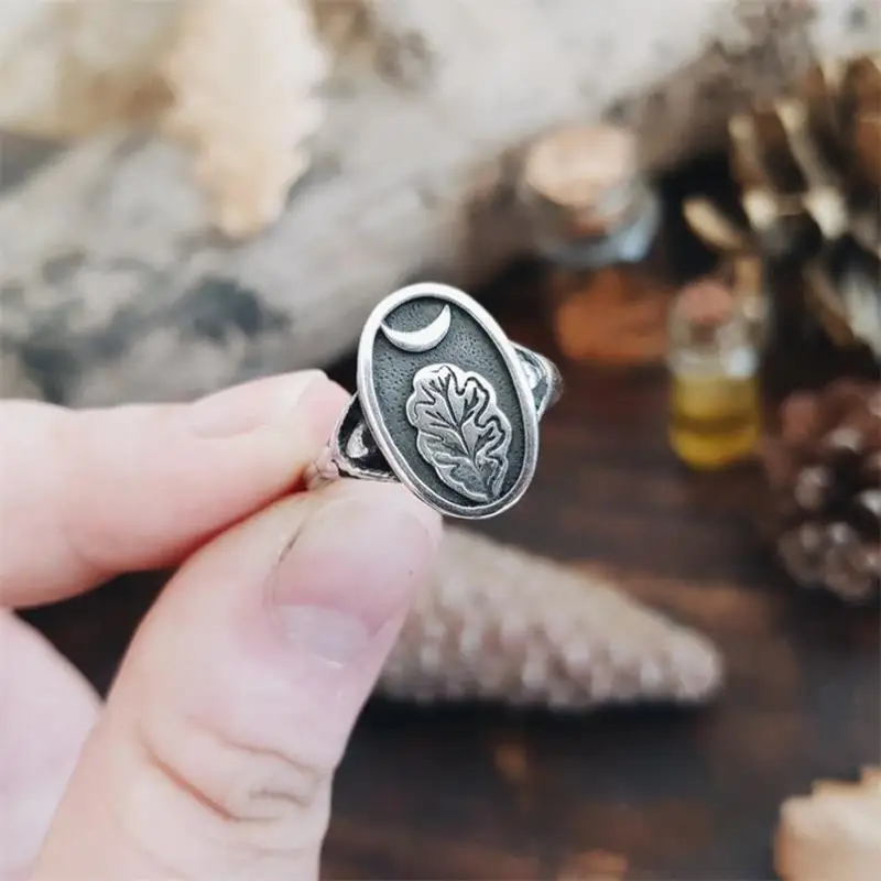 2021 Fashion Trend Three-Dimensional Moon Pine Tree Ring Retro Ethnic Style Oval Women's Ring Fashion Jewelry
2021 Fashion Trend Three-Dimensional Moon Pine Tree Ring Retro Ethnic Style Oval Women's Ring Fashion Jewelry
