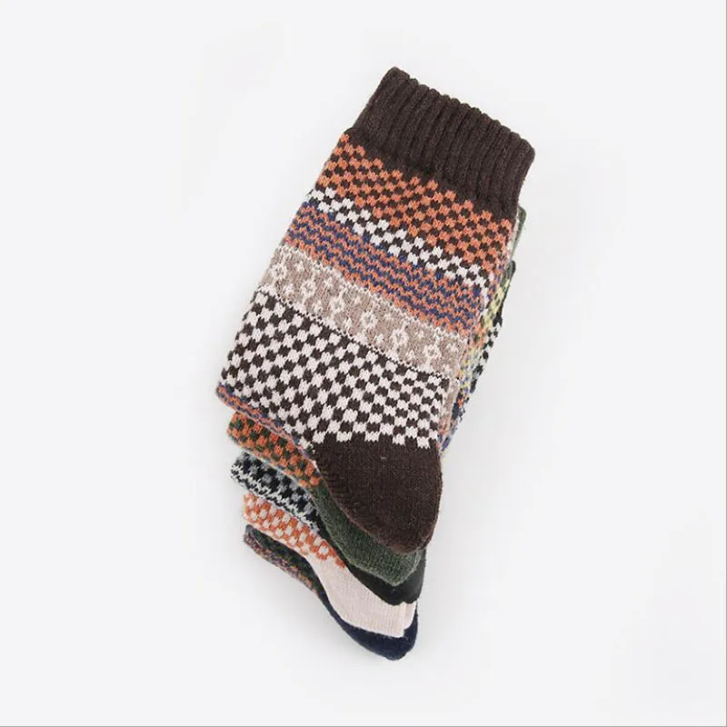 New Fashion Men Vintage Ethnic Thick Winter Warm Long Socks Checked Striped Geometric Ribbed sock High Quality Woolen Casual sox
New Fashion Men Vintage Ethnic Thick Winter Warm Long Socks Checked Striped Geometric Ribbed sock High Quality Woolen Casual sox